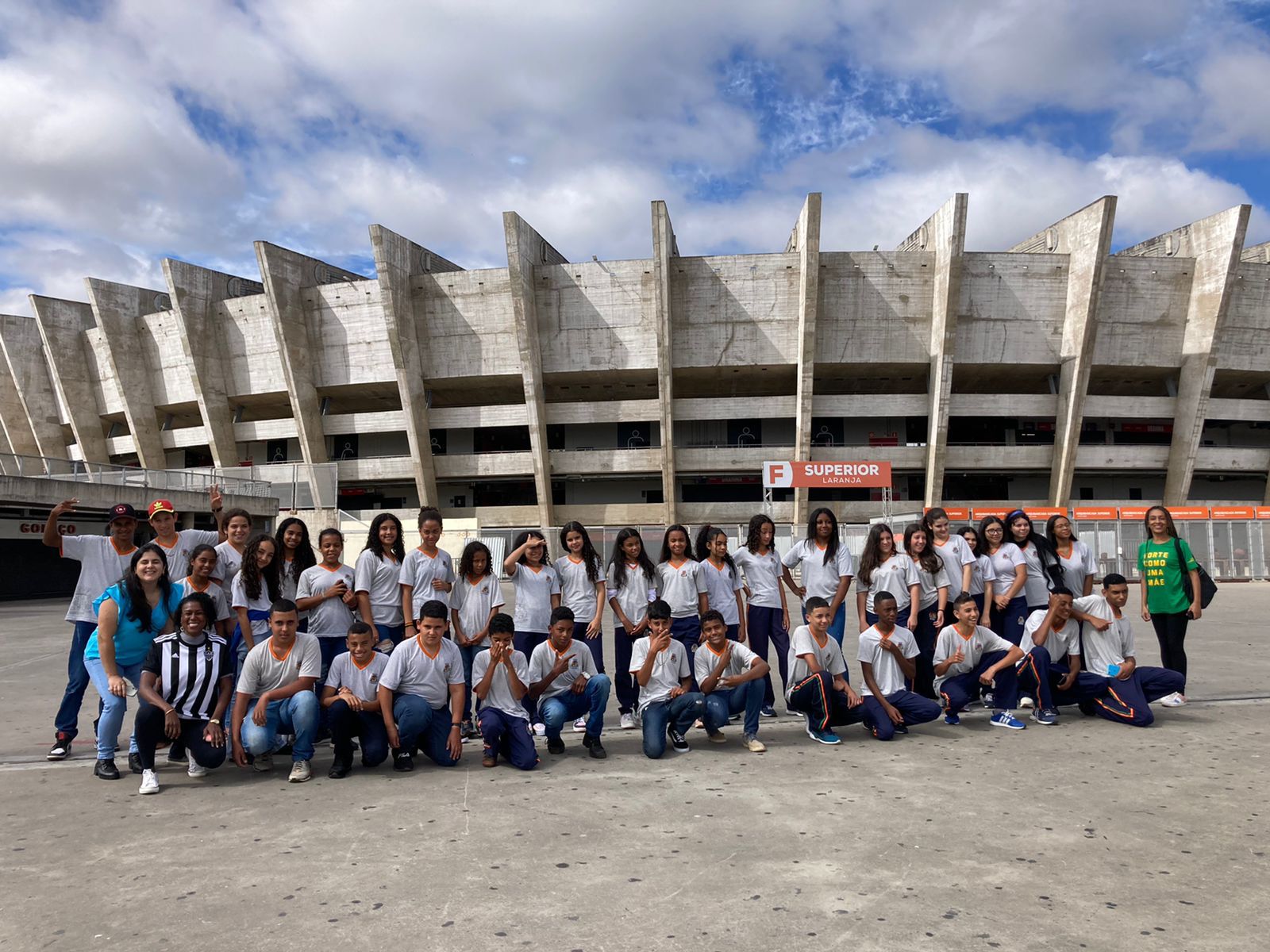 Estudantes visitam Mineirão e se encantam pelo templo do futebol mineiro