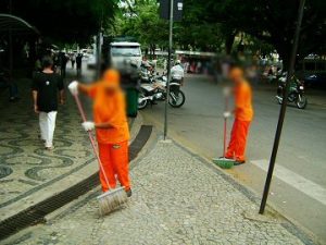 Localix afirma que, por ora, não vai paralisar limpeza urbana em Lafaiete