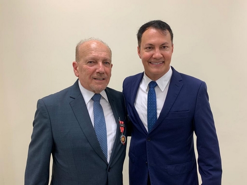 Professor da FDCL é condecorado com homenagem do Poder Judiciário mineiro