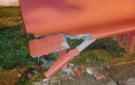 Patrimônio público é alvo de vandalismo em Carandaí