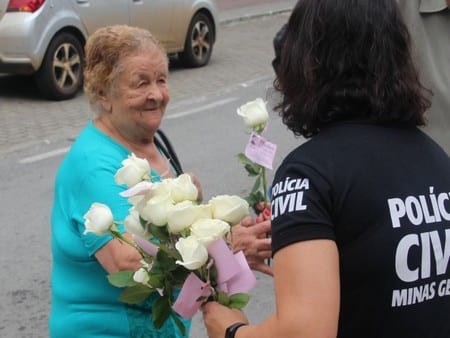 Polícia Civil realiza ações em comemoração ao Dia Internacional da Mulher