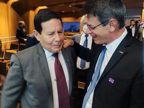 José Cesar da Costa participa de evento ao lado do vice-presidente da República