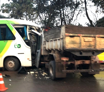 Trânsito é liberado na BR 040 após acidente