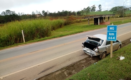 Acidente na BR 040 envolve dois veículos