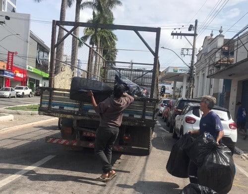 Dr. Marco Antônio doa sobras de campanha para reciclagem