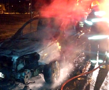 Carro de Ouro Branco pega fogo em Barbacena