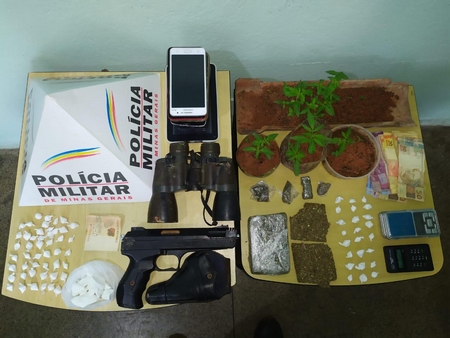 Operação em Lafaiete prende 5 pessoas e apreende drogas e material para o tráfico
