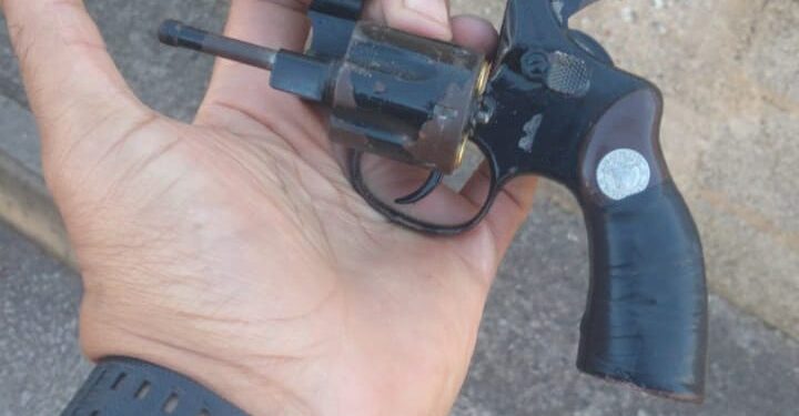 Mototaxista é assassinado ao defender o pai em briga
