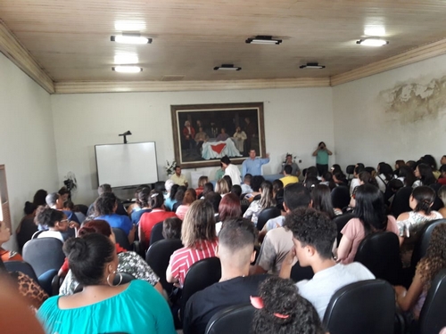 Prefeitura e Vale reúnem-se com pais de alunos da Escola Meridional