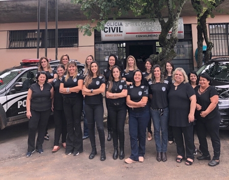 Polícia Civil faz homenagens pelo Dia da Mulher