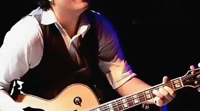 Amigos e fãs torcem por recuperação do músico Leo Japa