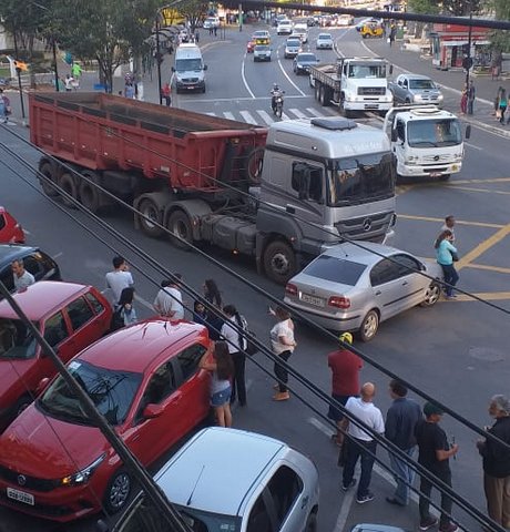 Acidente no centro de Lafaiete