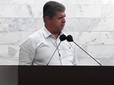 Prefeito afirma que conhece problemas da cidade, mas não faz milagre