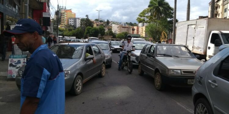 Começa estudo para melhoria do trânsito em Lafaiete