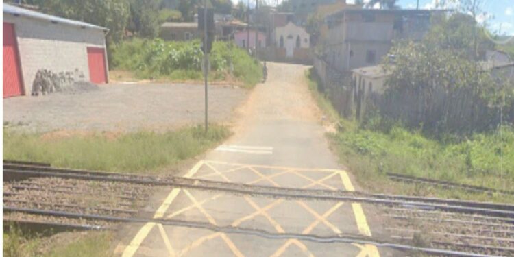 MRS fará obra hoje na passagem de nível em Pedra do Sino