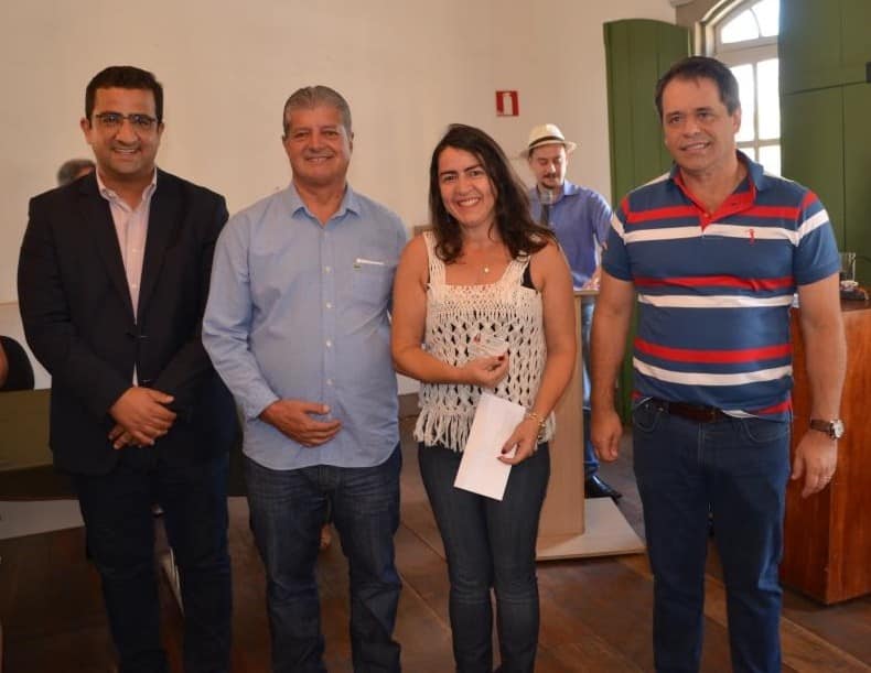 Glaycon Franco deixa seu gabinete à disposição dos artesãos