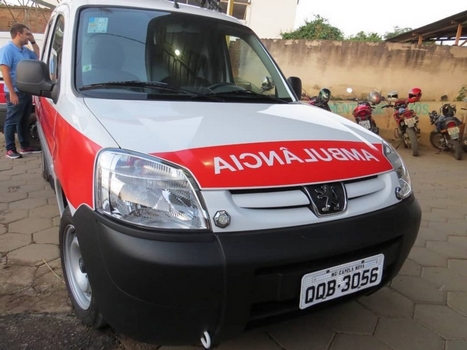 Glaycon Franco destina ambulância para saúde pública em Capela Nova