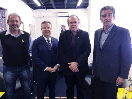 Comitiva de Ouro Braco reúne-se com senador Anastasia