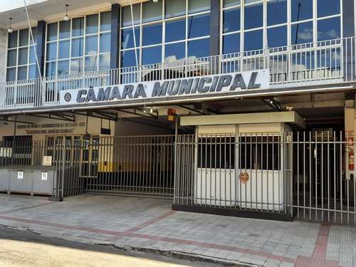 Vereadores ainda não decidiram se instalam CPI do transporte público