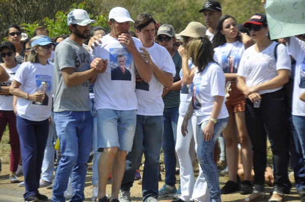 A dor e o silêncio por Jair
