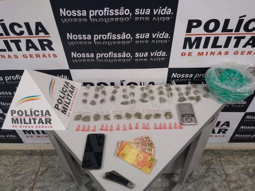 PM apreende 41 buchas de maconha e 19 pinos de cocaína com jovem