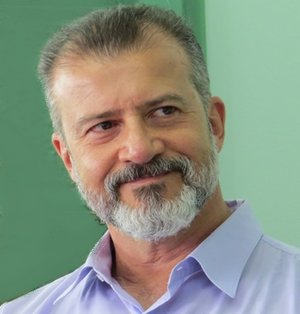 Conflito salarial, divergências com servidores e imprensa provocam exoneração de secretário da Saúde