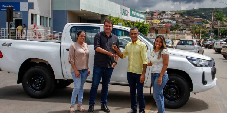 Setor de zoonoses em Congonhas ganha novo veículo