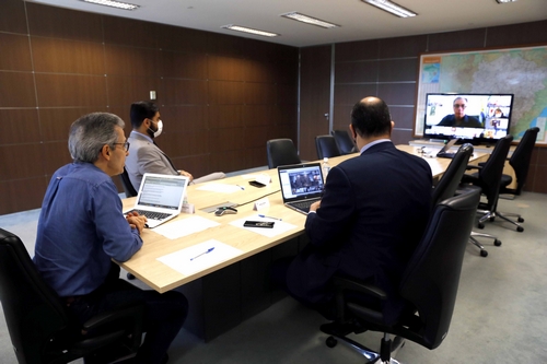 Prefeito discute com governador o enfrentamento ao coronavírus e retomada da economia