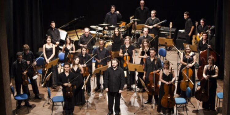 Lafaiete recebe Orquestra de Ouro Preto com trilha de filme de Chaplin