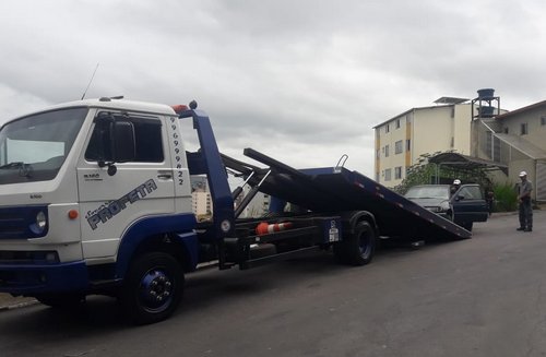 DMT começa recolher carros abandonados em Lafaiete