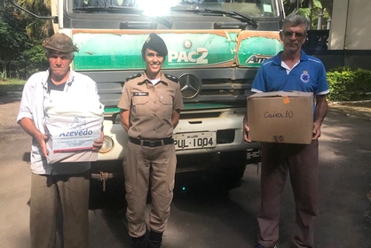 PM faz entrega de donativos para vítimas das chuvas