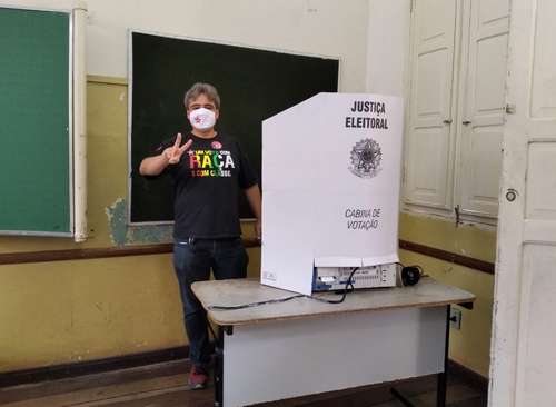 Álvaro e Aloísio votam e avaliam positivamente as campanhas
