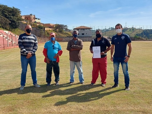 Congonhas abre ginásio poliesportivo para agendamento e discute retomada de práticas esportivas