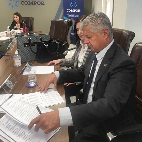 Assinado termo de acordo de mediação para retomada das obras do hospital regional