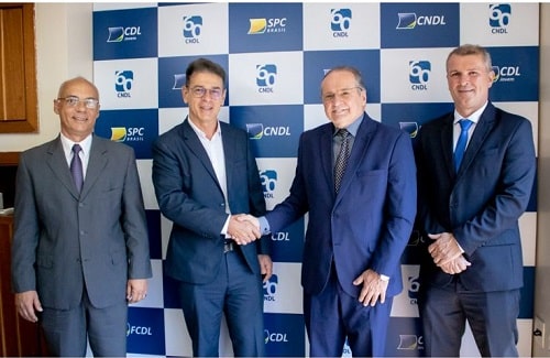 Prefeito de Ouro Branco visita dirigente da CNDL em Brasília e discute turismo local