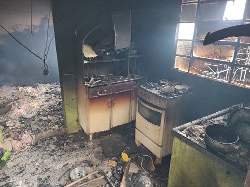 Casa pega fogo em São João del-Rei