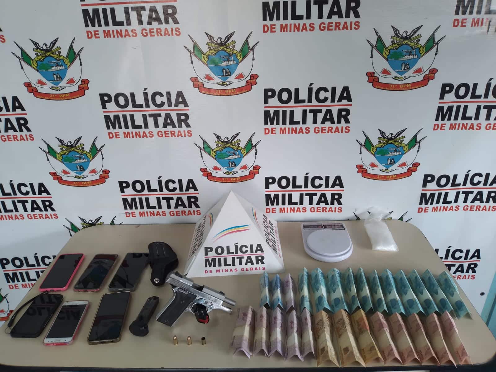 Operação “Romanos 13” combate o tráfico em Ouro Branco