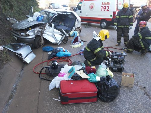 Mulher fica ferida em acidente em Lobo Leite