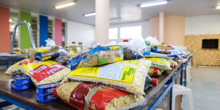 Representação junto ao MP cobra alimentação aos alunos de escolas municipais de Lafaiete durante pandemia