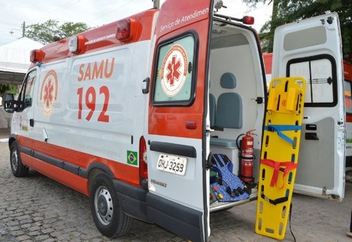 Homem sente-se mal e morre dentro de bar em Lafaiete