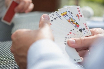 Presos suspeitos de manter casa de jogos clandestina