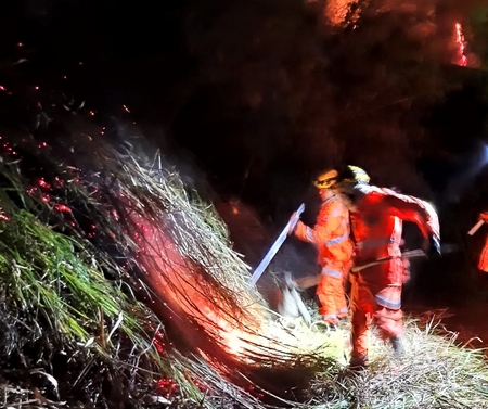 Incêndio ameaça patrimônio histórico em Congonhas