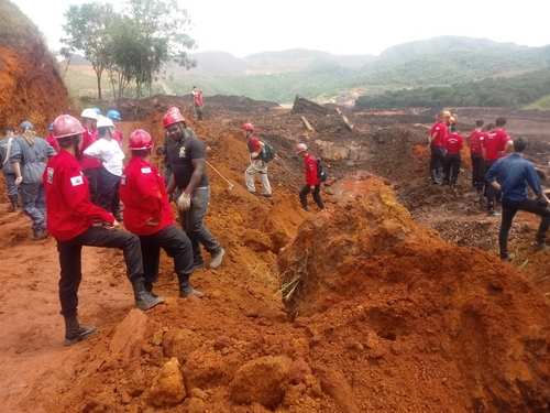 Bombeiros civis de Lafaiete são voluntários em Brumadinho