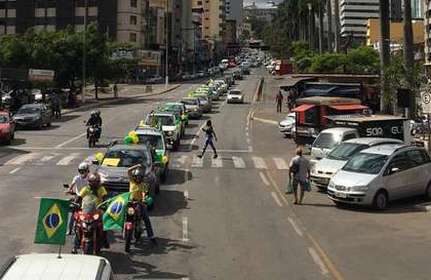 Manifestação Pró-Bolsonaro tem carreata solidária em Lafaiete