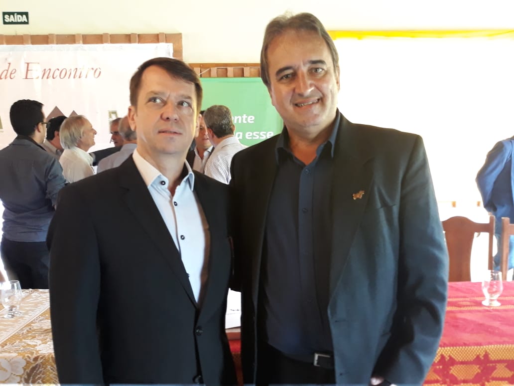 Região fortalece laços em reunião histórica promovida pela Amalpa