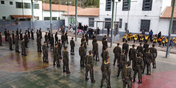 Tiro de Guerra realiza ações alusivas ao Dia do Soldado