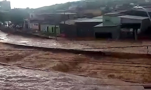 Moradores de municípios afetados por chuvas já podem sacar o Bolsa Família