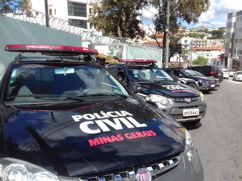 Operação das polícias Civil e Militar buscam prisão de criminosos nesta manhã