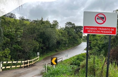 Ponte em Jeceaba é interditada para veículos de grande porte