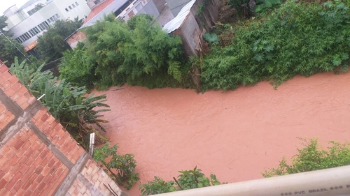 Chuva causa transtornos em Lafaiete